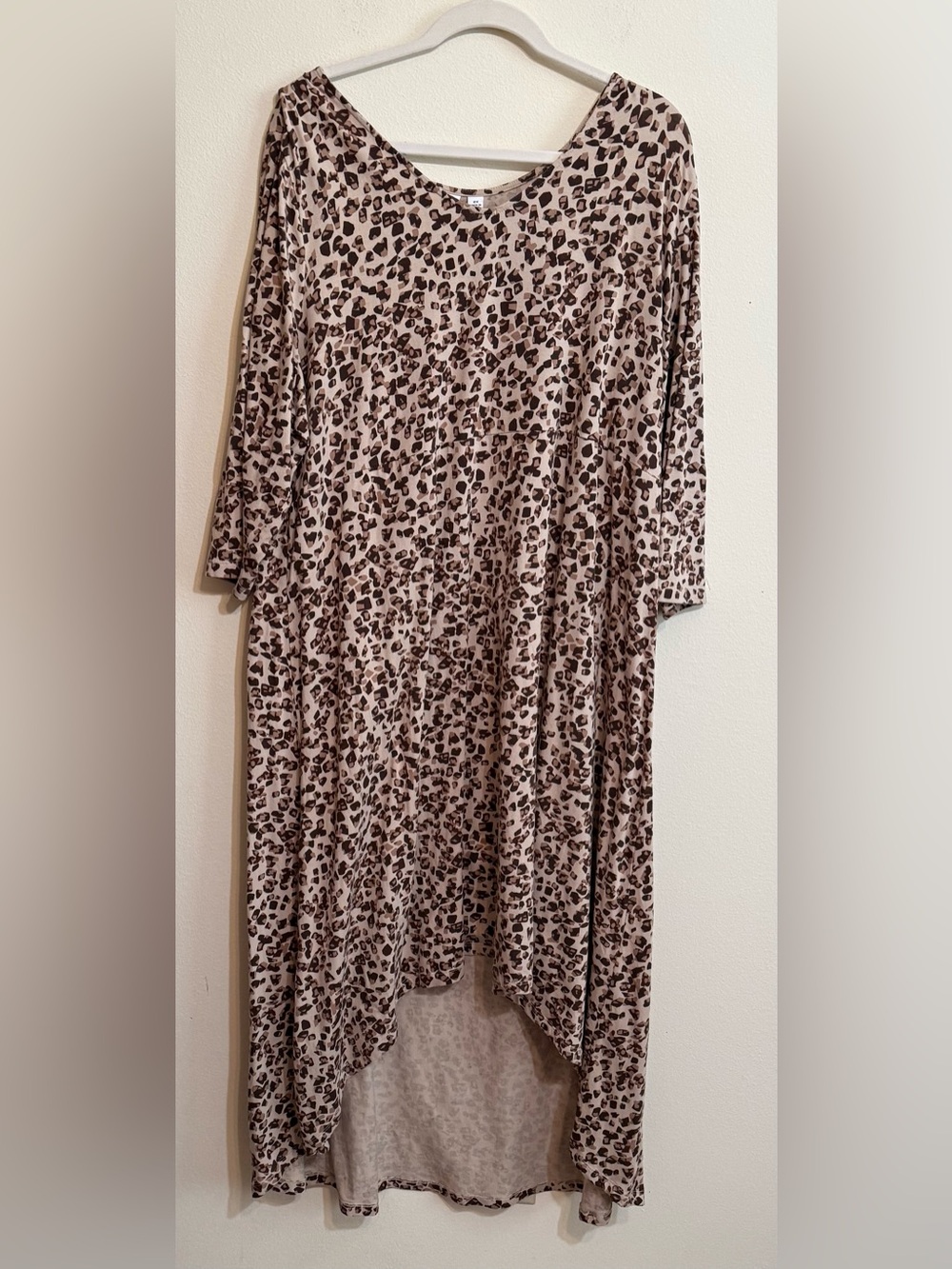 Denim & Co Leopard Print V-Neck Midi Dress in Brown & Taupe 2X
